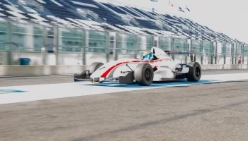 Formula Renault driving